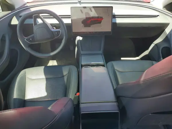 5YJ3E1EA0RF730060 2024 TESLA MODEL 3 - Image 8