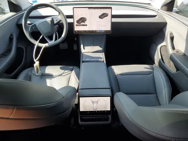 5YJ3E1EA0RF735193 2024 TESLA MODEL 3 - Image 8