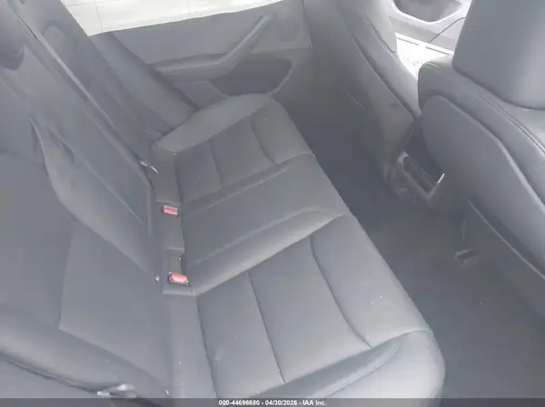5YJ3E1EA0RF741561 2024 TESLA MODEL 3 - Image 8