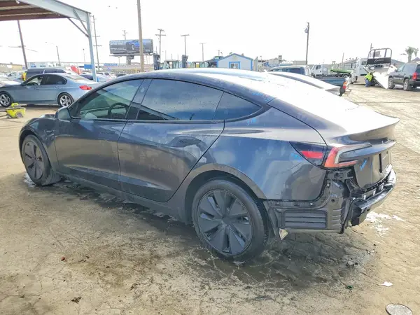 5YJ3E1EA0RF744458 2024 TESLA MODEL 3 - Image 2