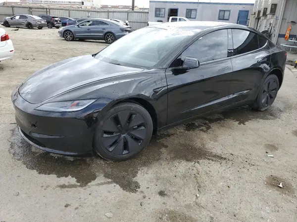5YJ3E1EA0RF744718 2024 TESLA MODEL 3 - Image 1