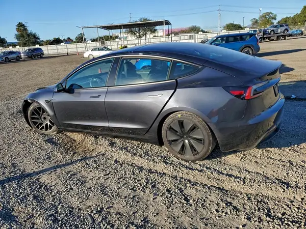 5YJ3E1EA0RF745125 2024 TESLA MODEL 3 - Image 2