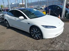 5YJ3E1EA0RF752172 2024 TESLA MODEL 3