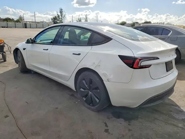 5YJ3E1EA0RF756481 2024 TESLA MODEL 3 - Image 2