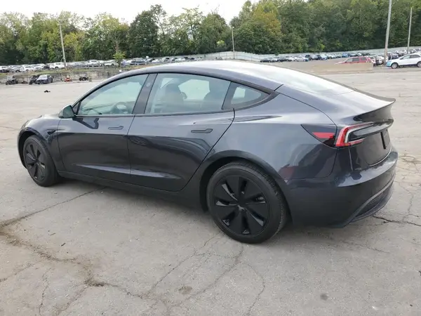5YJ3E1EA0RF758912 2024 TESLA MODEL 3 - Image 2