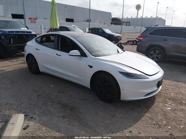 5YJ3E1EA0RF761549 2024 TESLA MODEL 3 - Image 1