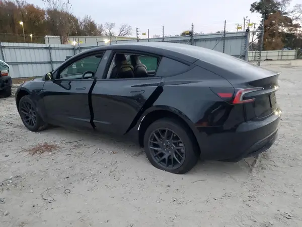 5YJ3E1EA0RF770901 2024 TESLA MODEL 3 - Image 2