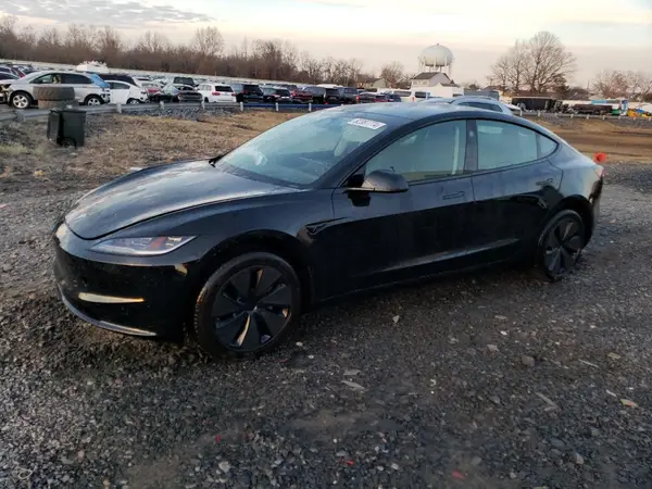 5YJ3E1EA0RF772132 2024 TESLA MODEL 3 - Image 1