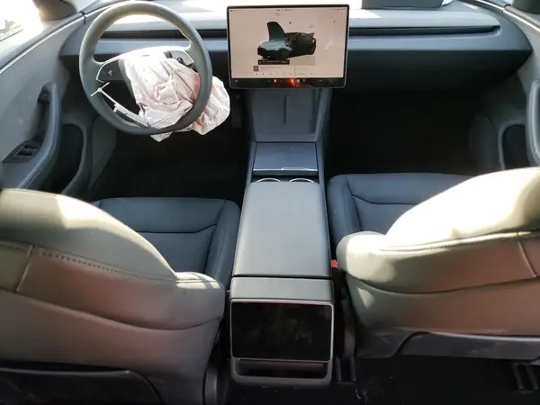 5YJ3E1EA0RF772132 2024 TESLA MODEL 3 - Image 8