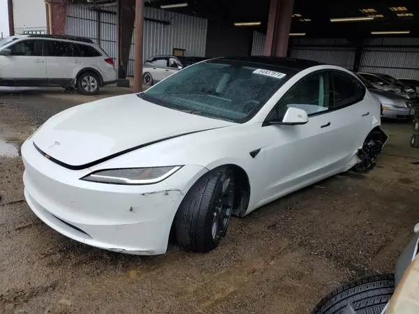 5YJ3E1EA0RF772681 2024 TESLA MODEL 3 - Image 1