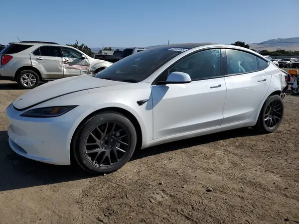5YJ3E1EA0RF782305 2024 TESLA MODEL 3 - Image 1