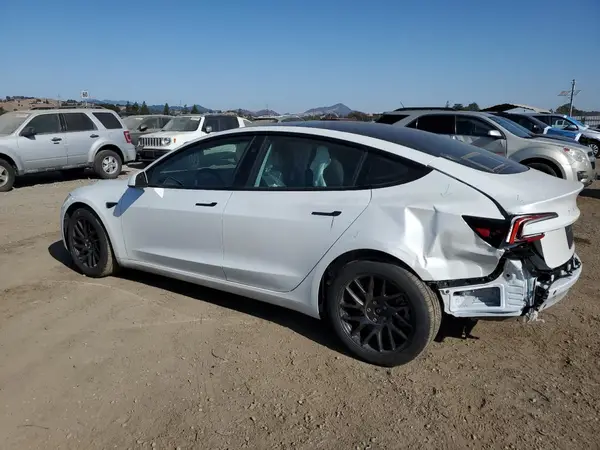 5YJ3E1EA0RF782305 2024 TESLA MODEL 3 - Image 2