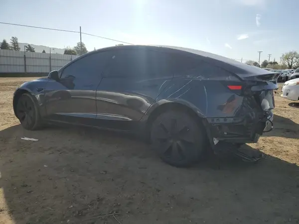 5YJ3E1EA0RF784894 2024 TESLA MODEL 3 - Image 2