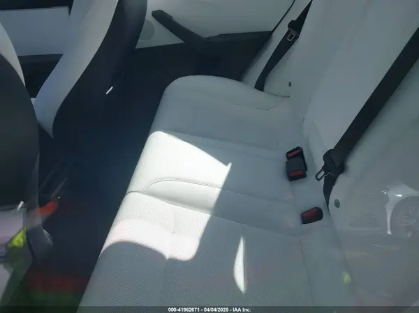 5YJ3E1EA0RF789559 2024 TESLA MODEL 3 - Image 8