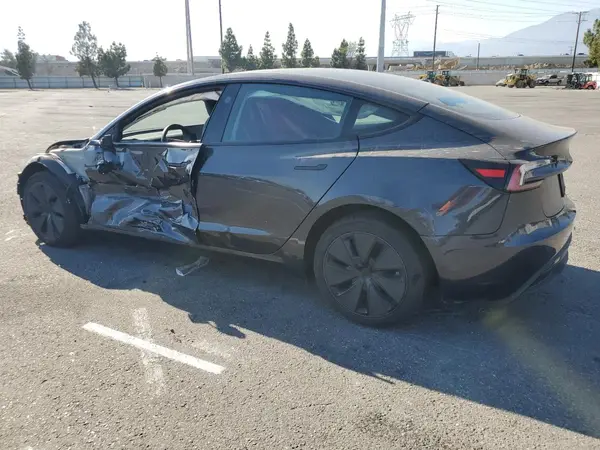 5YJ3E1EA0RF824973 2024 TESLA MODEL 3 - Image 2