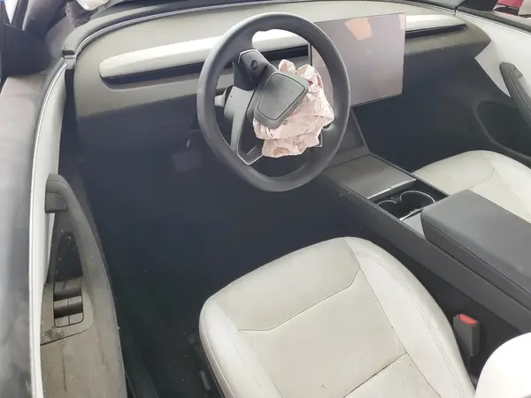 5YJ3E1EA0RF826688 2024 TESLA MODEL 3 - Image 8