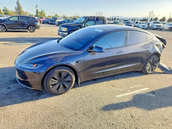 5YJ3E1EA0RF832930 2024 TESLA MODEL 3 - Image 1