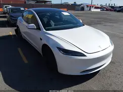 5YJ3E1EA0RF834774 2024 TESLA MODEL 3