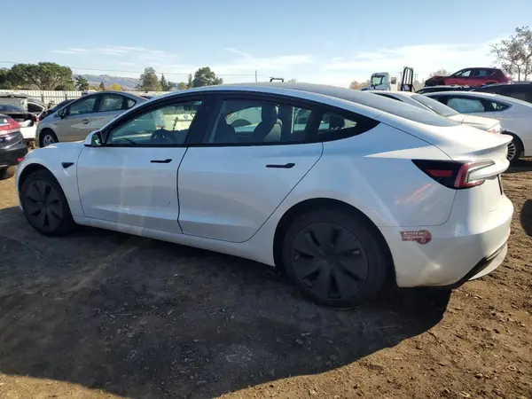 5YJ3E1EA0RF841627 2024 TESLA MODEL 3 - Image 2