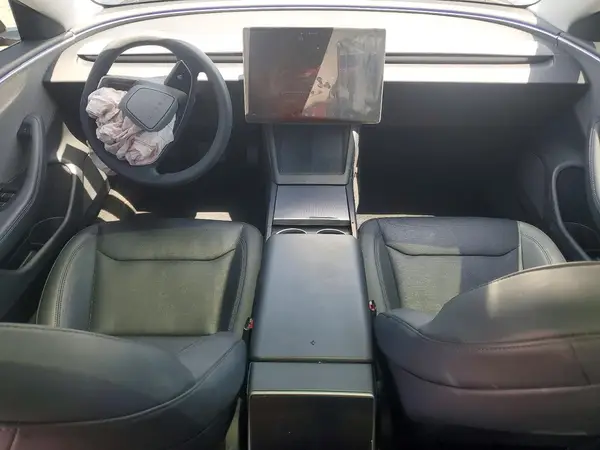 5YJ3E1EA0RF843958 2024 TESLA MODEL 3 - Image 8