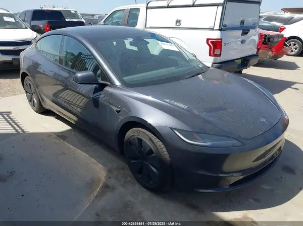 5YJ3E1EA0RF849341 2024 TESLA MODEL 3 - Image 1