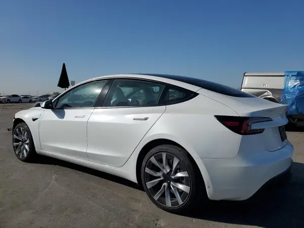 5YJ3E1EA0RF856760 2024 TESLA MODEL 3 - Image 2