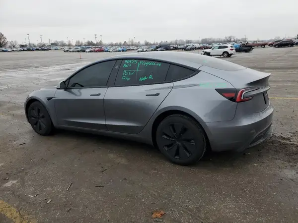 5YJ3E1EA0RF857018 2024 TESLA MODEL 3 - Image 2