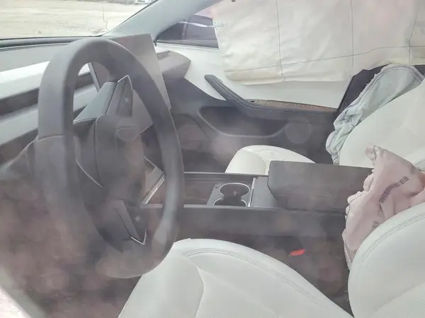 5YJ3E1EA0RF860792 2024 TESLA MODEL 3 - Image 8