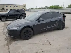 5YJ3E1EA0RF861070 2024 TESLA MODEL 3