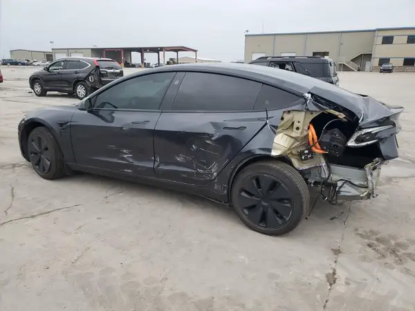 5YJ3E1EA0RF861070 2024 TESLA MODEL 3 - Image 2