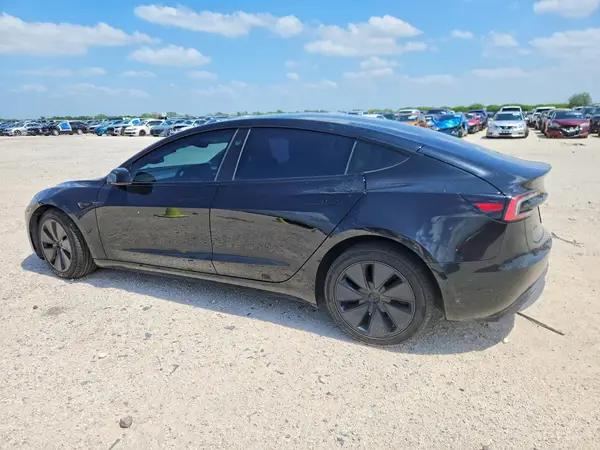 5YJ3E1EA0RF862557 2024 TESLA MODEL 3 - Image 2