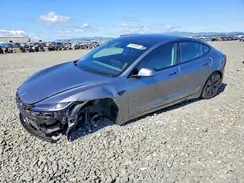 5YJ3E1EA0RF863692 2024 TESLA MODEL 3