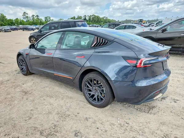 5YJ3E1EA0RF869685 2024 TESLA MODEL 3 - Image 2