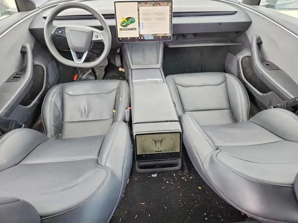 5YJ3E1EA0RF869685 2024 TESLA MODEL 3 - Image 8