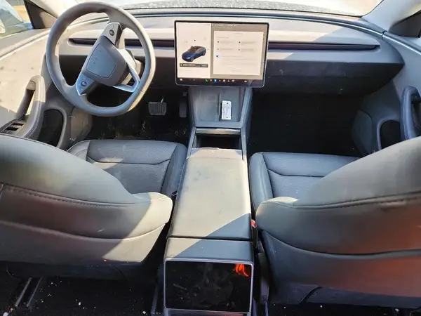 5YJ3E1EA0RF871078 2024 TESLA MODEL 3 - Image 8