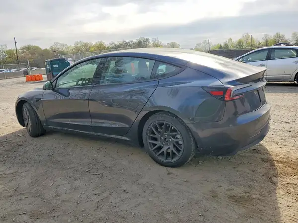 5YJ3E1EA0RF871825 2024 TESLA MODEL 3 - Image 2