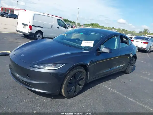 5YJ3E1EA0RF872022 2024 TESLA MODEL 3 - Image 2