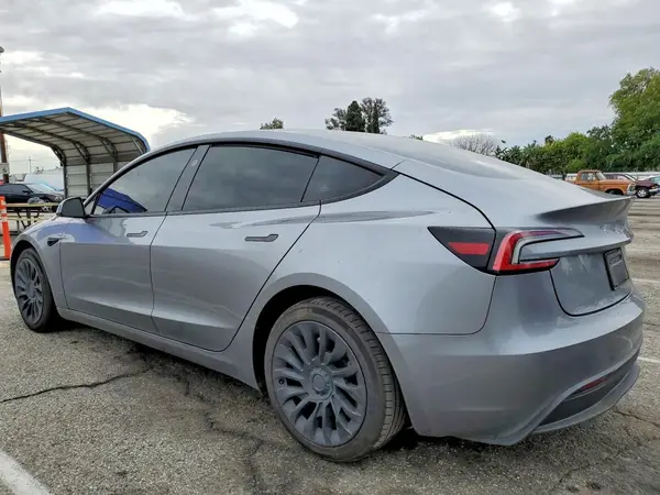 5YJ3E1EA0RF872926 2024 TESLA MODEL 3 - Image 2