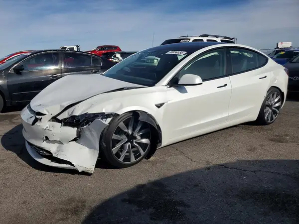 5YJ3E1EA0SF009601 2025 TESLA MODEL 3 - Image 1