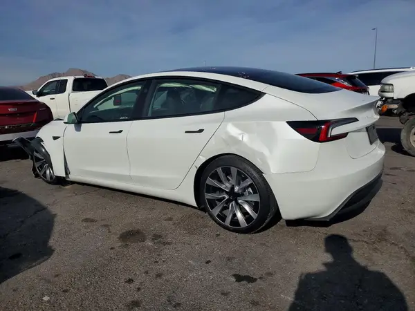 5YJ3E1EA0SF009601 2025 TESLA MODEL 3 - Image 2