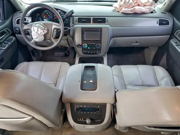 5YJ3E1EA0SF010425 2025 TESLA MODEL 3 - Image 8
