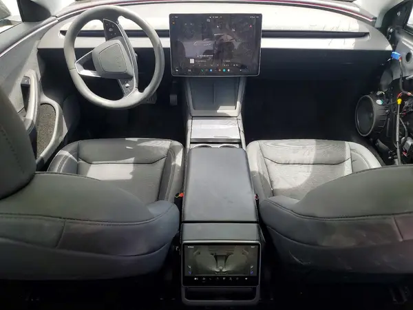 5YJ3E1EA0SF011168 2025 TESLA MODEL 3 - Image 8