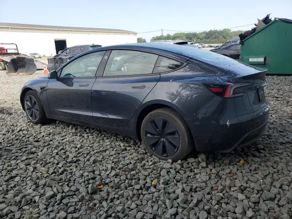 5YJ3E1EA0SF019450 2025 TESLA MODEL 3 - Image 2