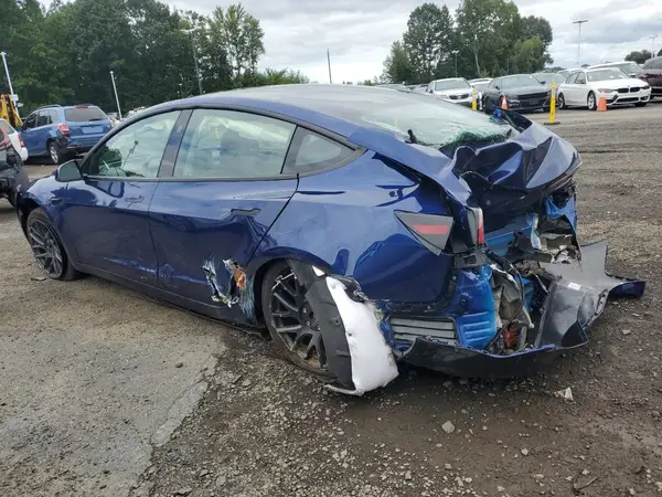 5YJ3E1EA0SF019870 2025 TESLA MODEL 3 - Image 2