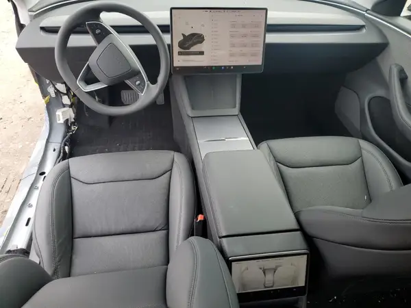 5YJ3E1EA0SF020789 2025 TESLA MODEL 3 - Image 8