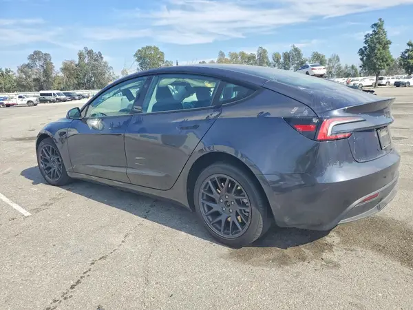 5YJ3E1EA0SF023966 2025 TESLA MODEL 3 - Image 2