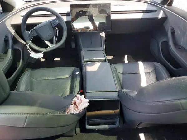 5YJ3E1EA0SF027385 2025 TESLA MODEL 3 - Image 8