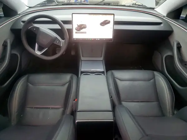 5YJ3E1EA0SF028505 2025 TESLA MODEL 3 - Image 8