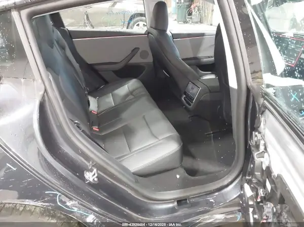 5YJ3E1EA0SF030030 2025 TESLA MODEL 3 - Image 8