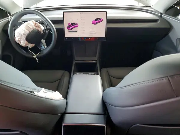 5YJ3E1EA0SF030111 2025 TESLA MODEL 3 - Image 8